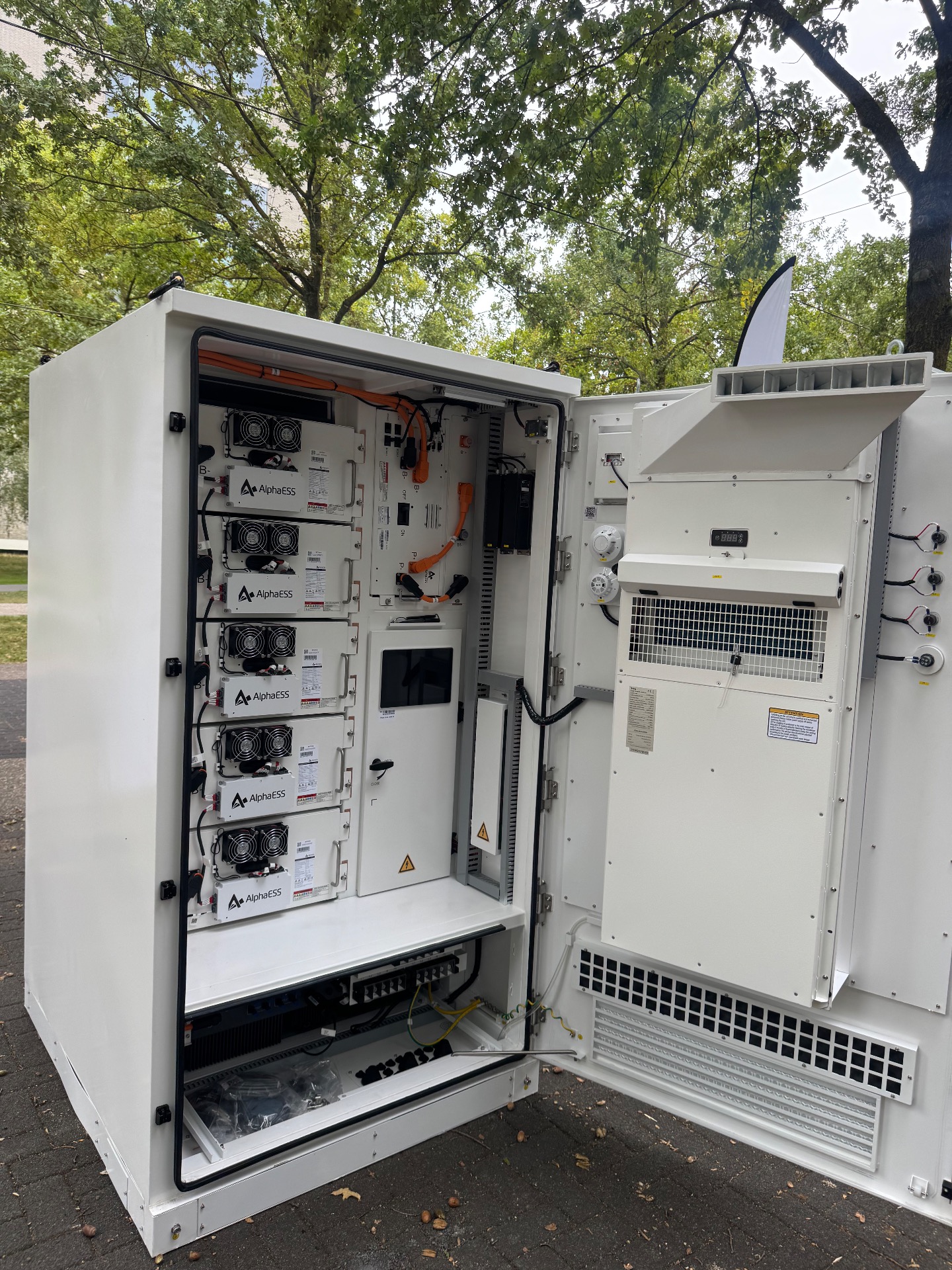 alphaESS 215kWh/100kW